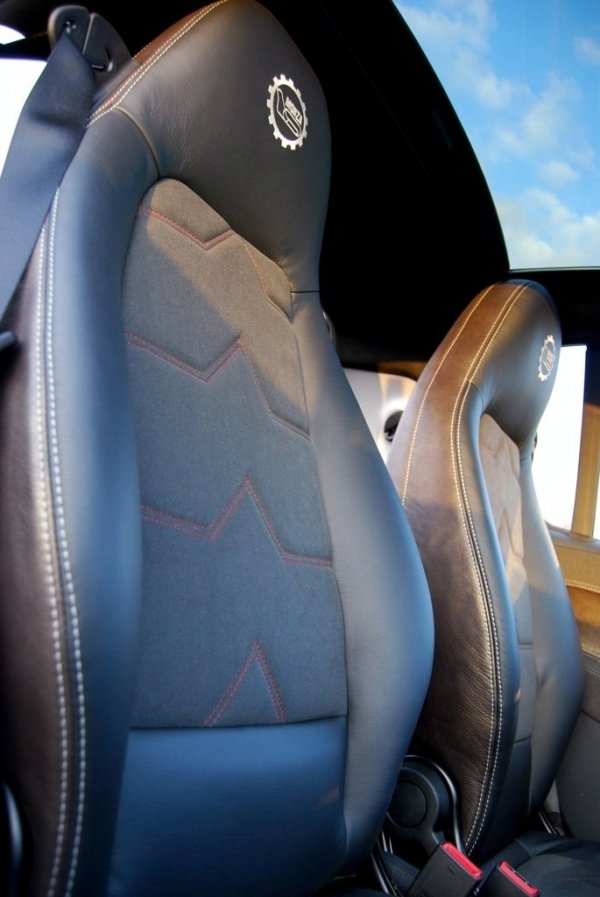 Aznom smart Tender to track.